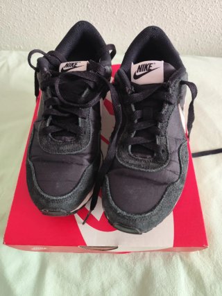 Zapatillas Nike 36.5 Negras
