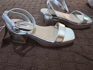 Sandalias Ulanka T37 Plateadas