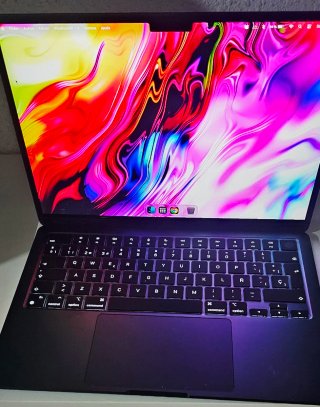 MACBOOK M3 16GB