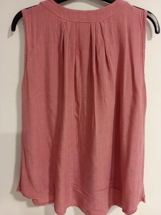 Blusa sin mangas rosa