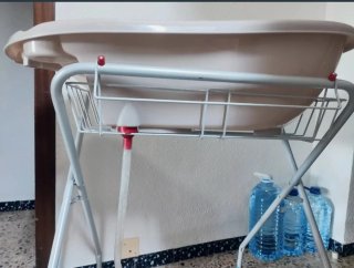 Bañera para bebé con soporte