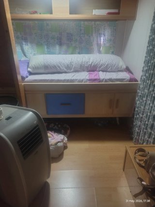 Se vende caravana instala en el camping la vera