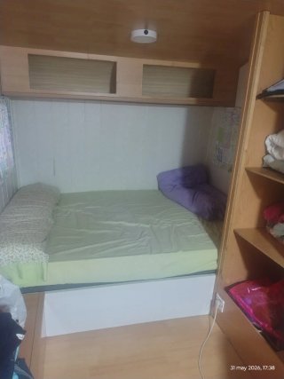 Se vende caravana instala en el camping la vera
