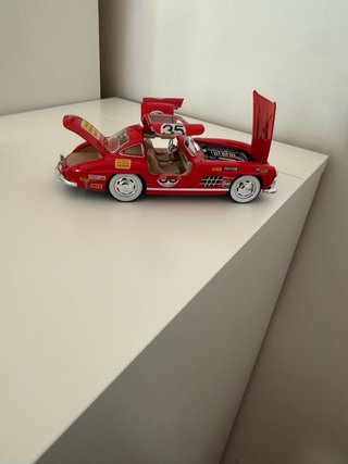 Coche de juguete Mercedes 300 SL Rojo
