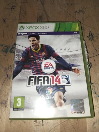 Xbox 360 con juegos y mandos