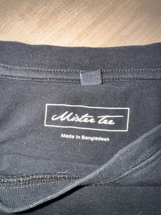 Camiseta Pushin Negra