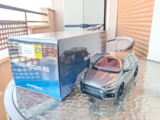 Autoart Focus RS 1/18