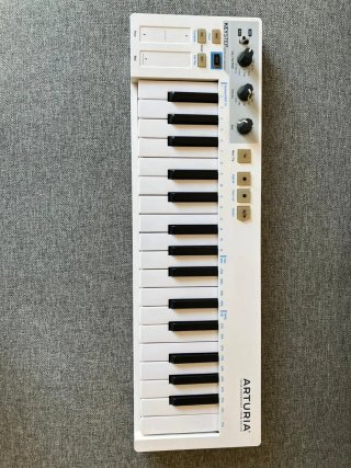 Teclado Arturia Keystep 32.