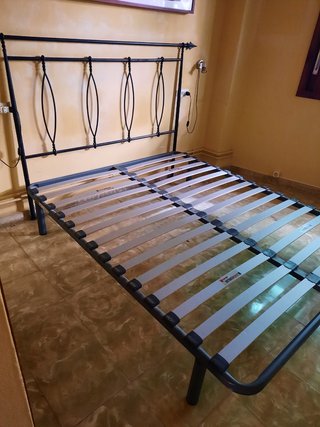 Cabezal de cama metálico negro 150