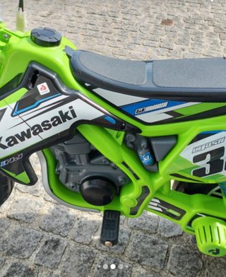Moto Kawasaki Elétrica Criança Usada