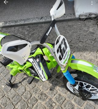 Moto Kawasaki Elétrica Criança Usada