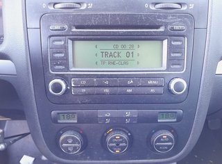 Volkswagen 1137223 centralita 03g906016df golf v