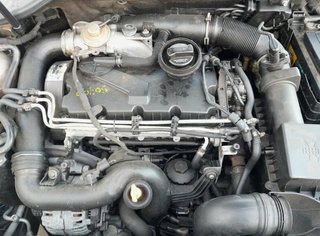 Volkswagen 1137223 centralita 03g906016df golf v