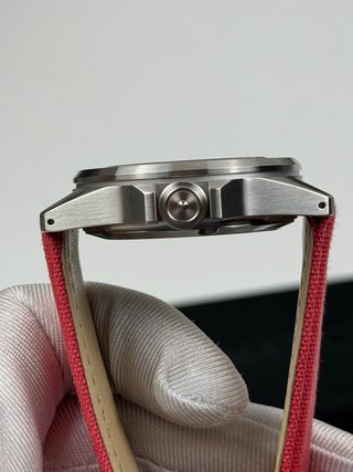 Unimatic UT4 - CO Orologio Rosso Argento