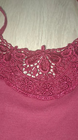 2 Tops de tirantes con encaje