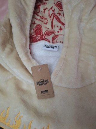 Sudadera Manta Stranger Things Beige Talla Única