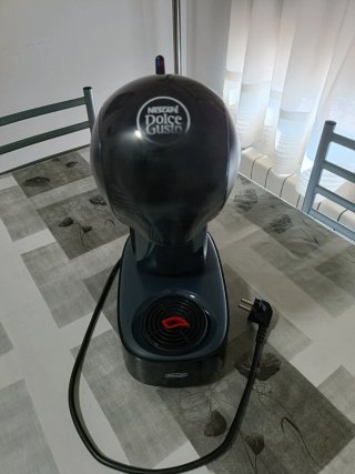 Cafetera Dolce Gusto Negra