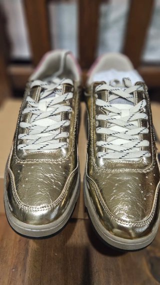 Zapatillas Bimba y Lola Doradas Talla 41