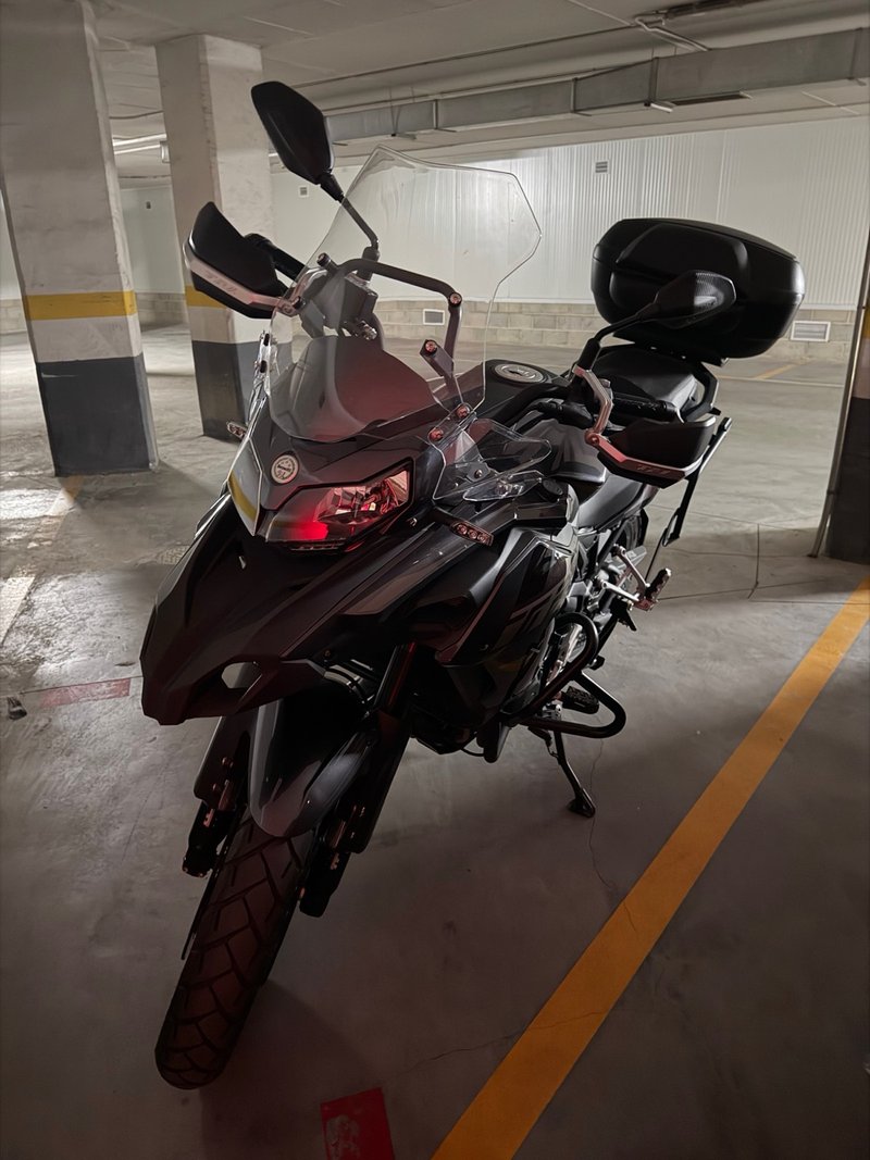 Benelli TRK 502 X Adventure Negra
