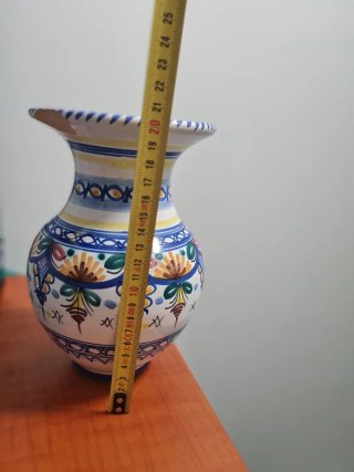 Jarrón de cerámica estilo Talavera