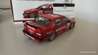 Autoart Volvo 850 1996 ASTC 1/18