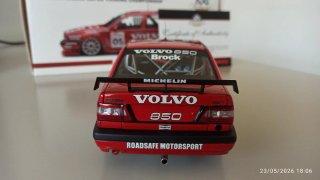 Autoart Volvo 850 1996 ASTC 1/18
