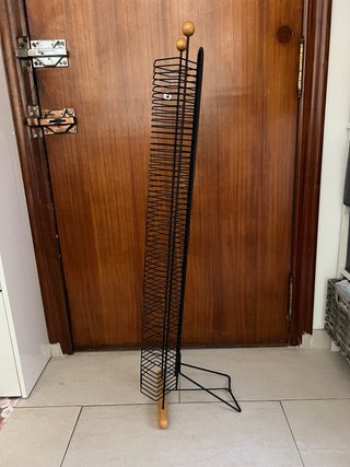 Torre para 58 CDs