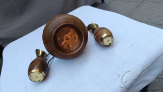 Tris brocche da collezione in rame e legno