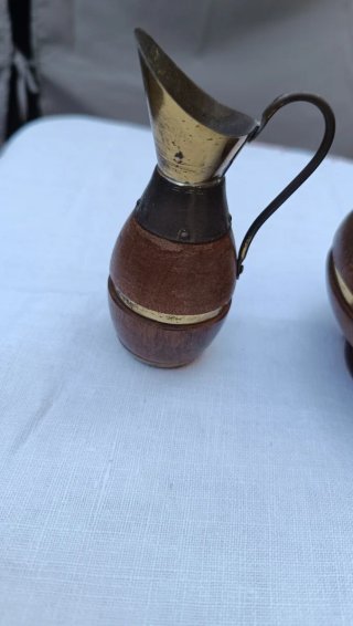 Tris brocche da collezione in rame e legno