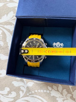 Reloj Festina Hombre Negro y Amarillo