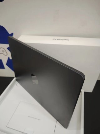 Macbook Air 13" M3 8GB 256GB 8C 8G A3113 2024