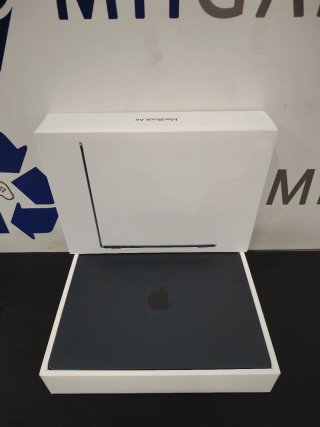 Macbook Air 13" M3 8GB 256GB 8C 8G A3113 2024