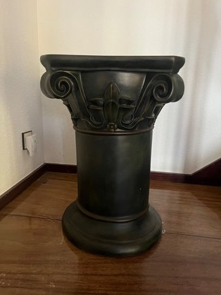 Columna decorativa estilo clásico