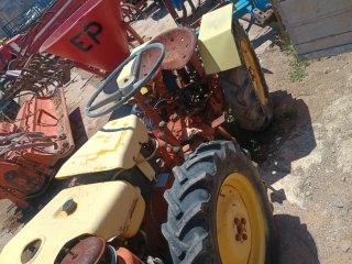 Pasquali 945 Tractor