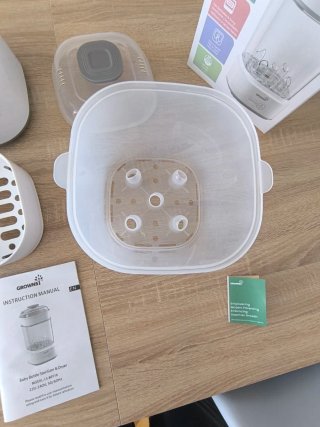 Esterilizador y Secador de Biberones Grownsi