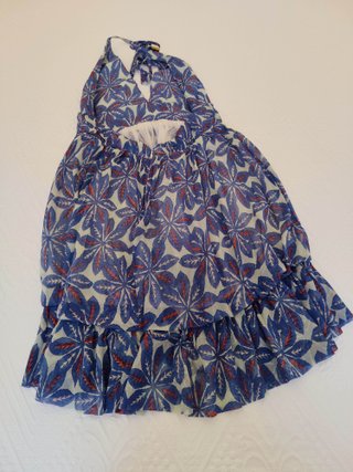 Vestido azul de flores de Sayan M
