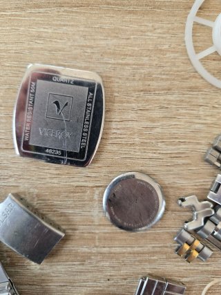 Lote piezas repuesto relojes oro y plata