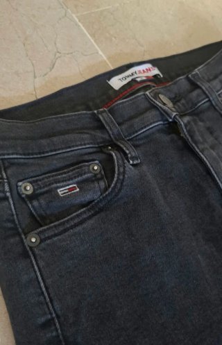 Pantalón Tommy Jeans Negro Gris