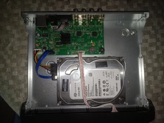 Hikvision DVR 8 Ch 5n1 DS-7208HGHI-K1(S) 500 GB.