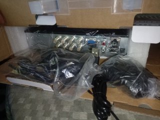 Hikvision DVR 8 Ch 5n1 DS-7208HGHI-K1(S) 500 GB.