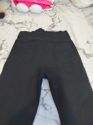 Pantalones negros con cordones
