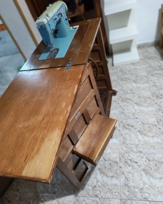 Máquina de coser Singer Alfa