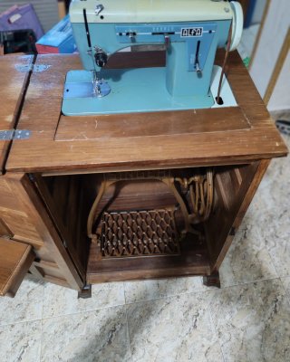 Máquina de coser Singer Alfa