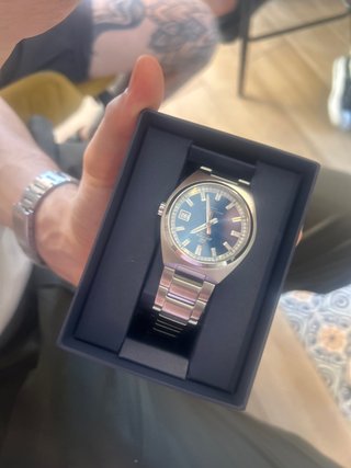Reloj Seiko Azul y Plateado