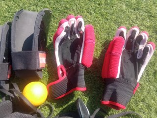 Equipación Hockey Patines: Patines, Guantes y Prot