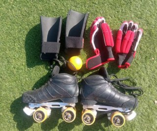Equipación Hockey Patines: Patines, Guantes y Prot