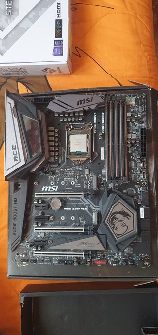 MSI Z390 ACE + 16GB RAM + 9700K