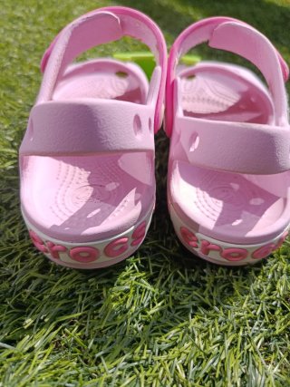 Sandalias Crocs niña rosa Numero 25-26