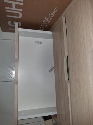 Cajonera de madera y plástico
