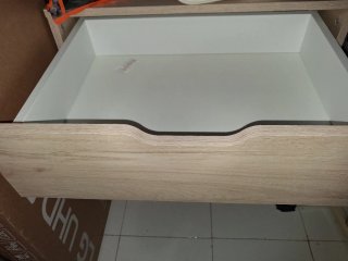 Cajonera de madera y plástico